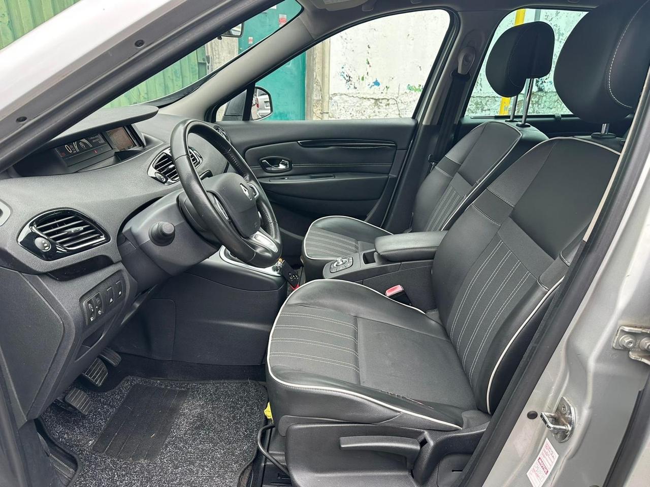 Renault Scenic Scénic 1.6 dCi 130CV Start&Stop Bose - 7 posti
