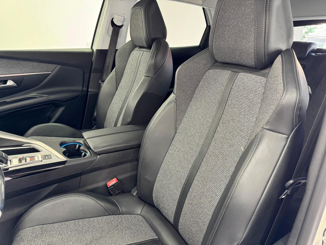 Peugeot 3008 BlueHDi 130-AUTOMATICA-GARANTITA