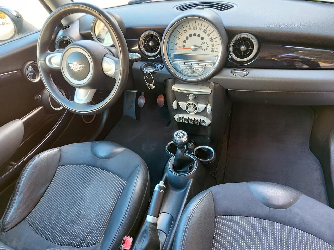 Mini Cooper D 1.6 DIESEL 2008!!