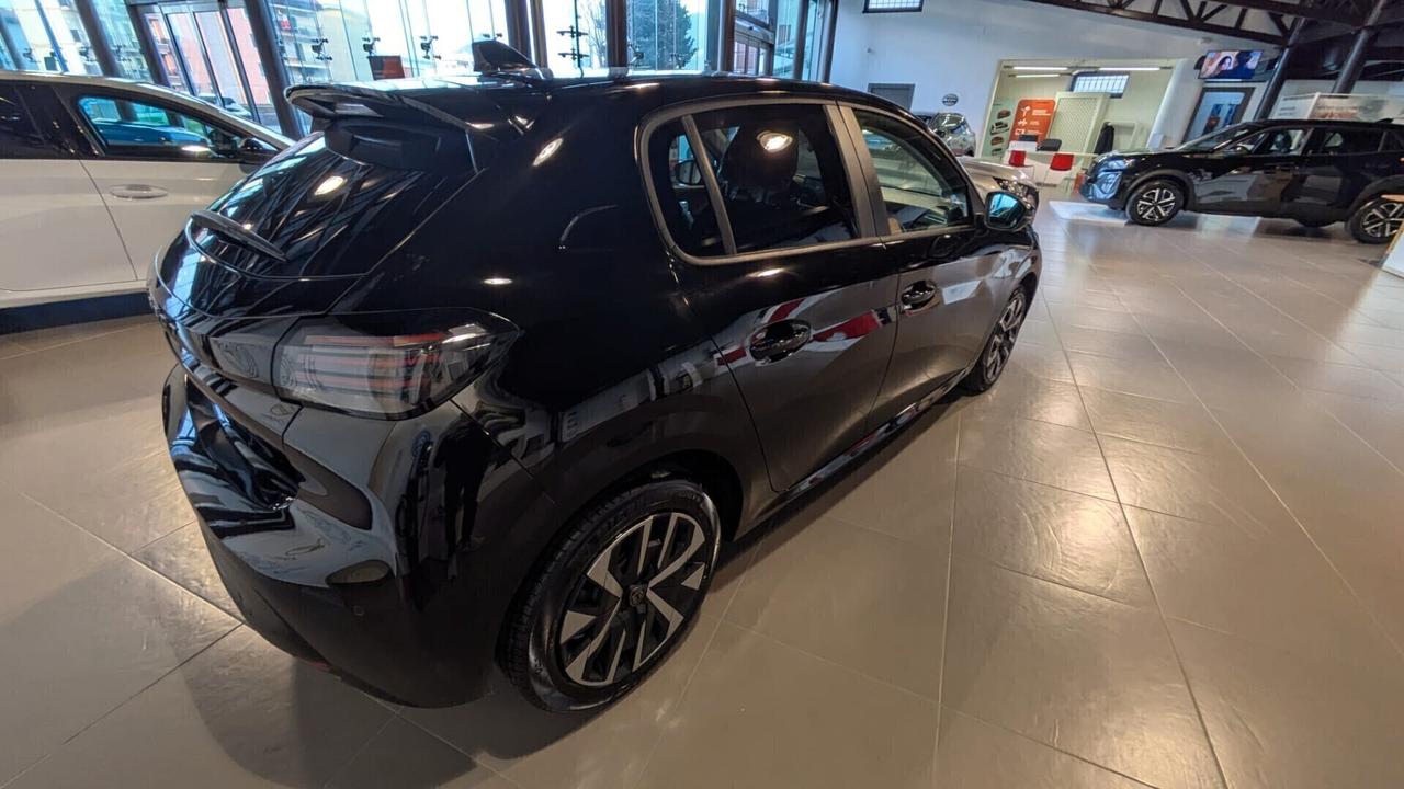 Peugeot 208 BUSINESS NUOVO MOTORE 100 TURBO A CATENA NO CINGHIA !!