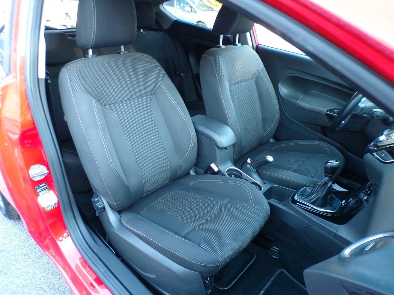 Ford Fiesta 1.2 82CV 3 porte Titanium
