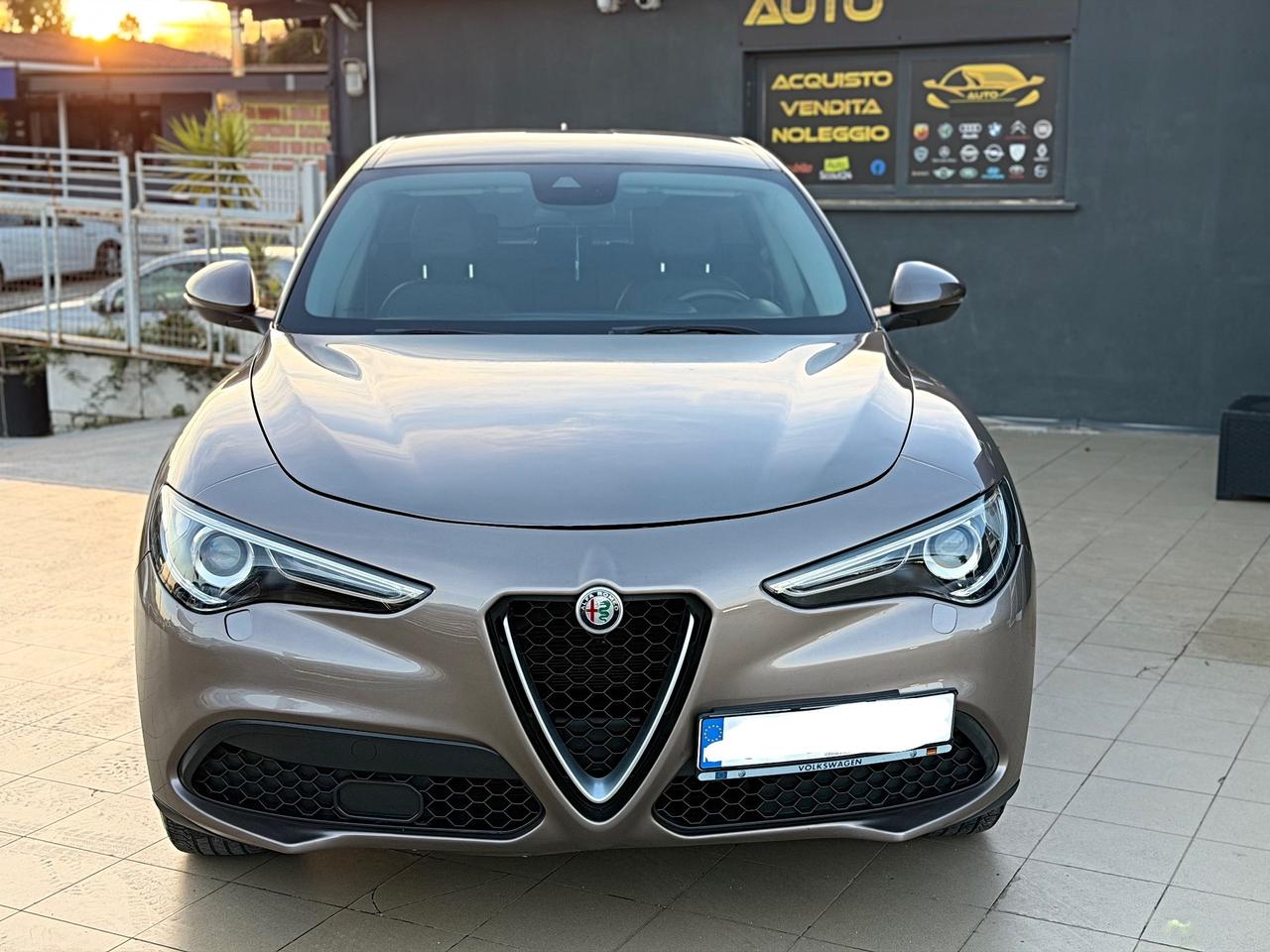 Alfa Romeo Stelvio 2.2 Turbodiesel 160 CV AT8 RWD Business Garanzia 12 Mesi