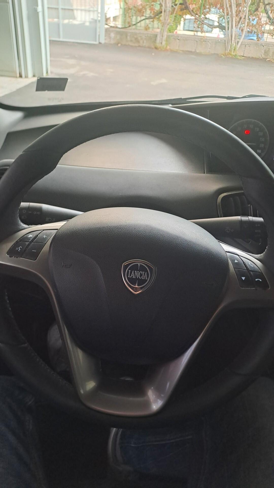 Lancia Ypsilon 1.2 GPL 5 Porte