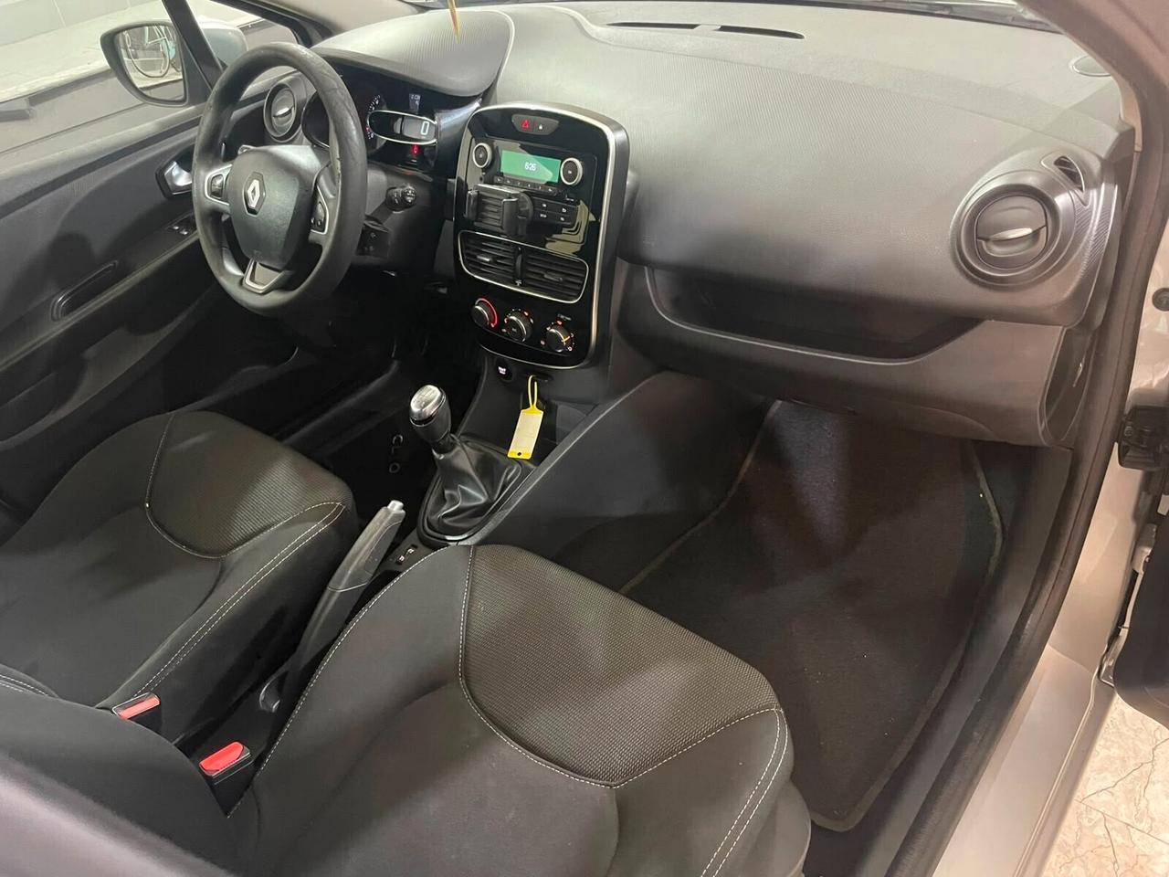 Renault Clio Sporter 1.2 75CV Intens