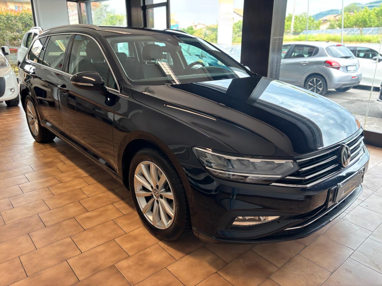 Volkswagen Passat Variant 1.6 tdi Business 120cv dsg*EURO6DTEMP