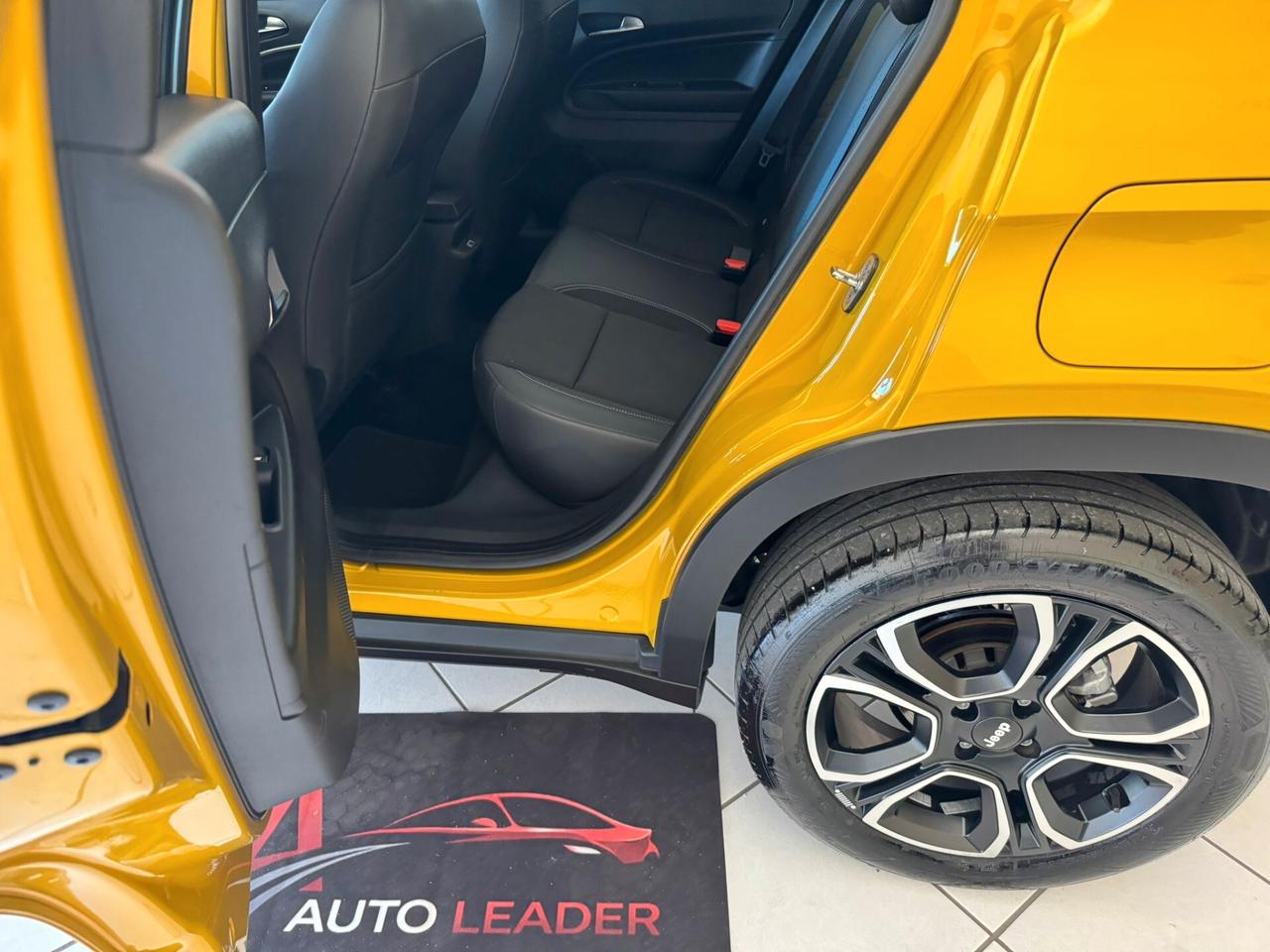 Jeep Avenger 1.2 Turbo 100 CV Summit