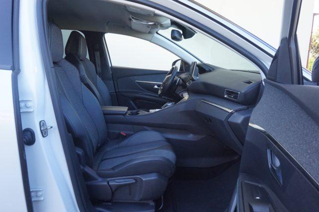 PEUGEOT 3008 BlueHDi 130 S&S EAT8 Allure Pack