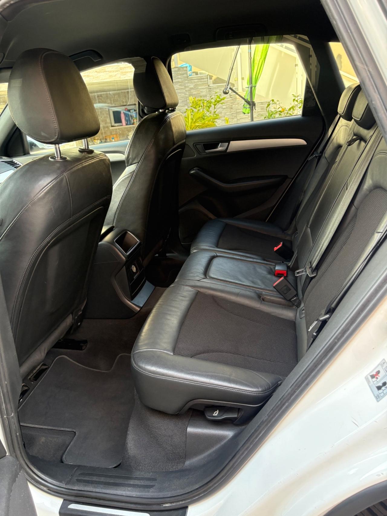 Audi.Q5 .3.0 tdi v6 S line quattro pronta al uso