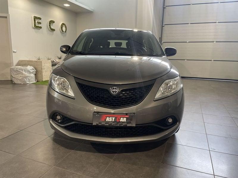 Lancia Ypsilon 1.2 69 CV 5 porte GPL Ecochic Gold