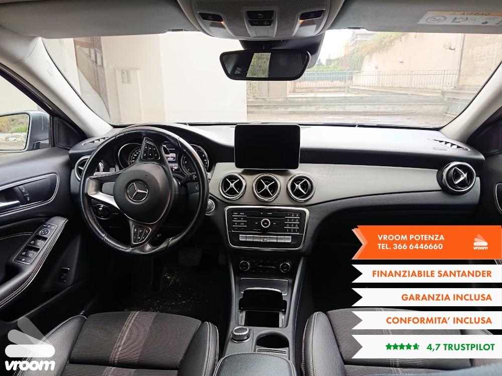 MERCEDES GLA (X156) GLA 200 d Automati...