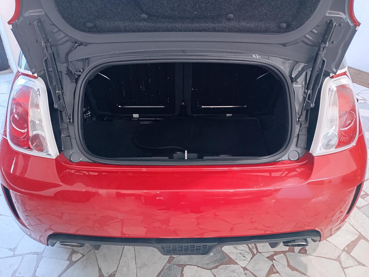 Abarth 500 C 1.4 Turbo T-Jet Custom Aut.