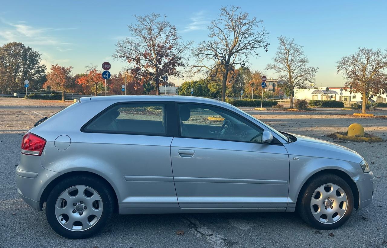 Audi A3 1.6 Attraction