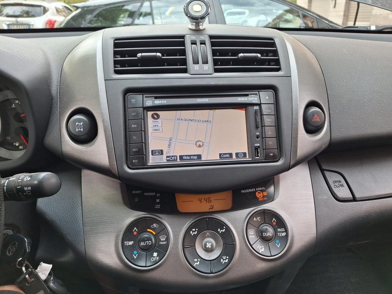 Toyota RAV 4 RAV4 2.2 D-4D 150 CV Lounge