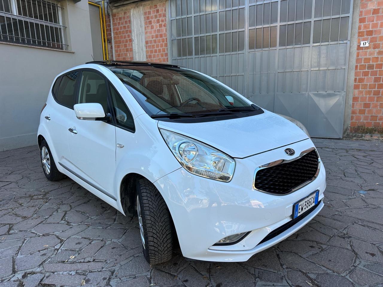 Kia Venga 1.4 CVVT Cool. 79000 KM
