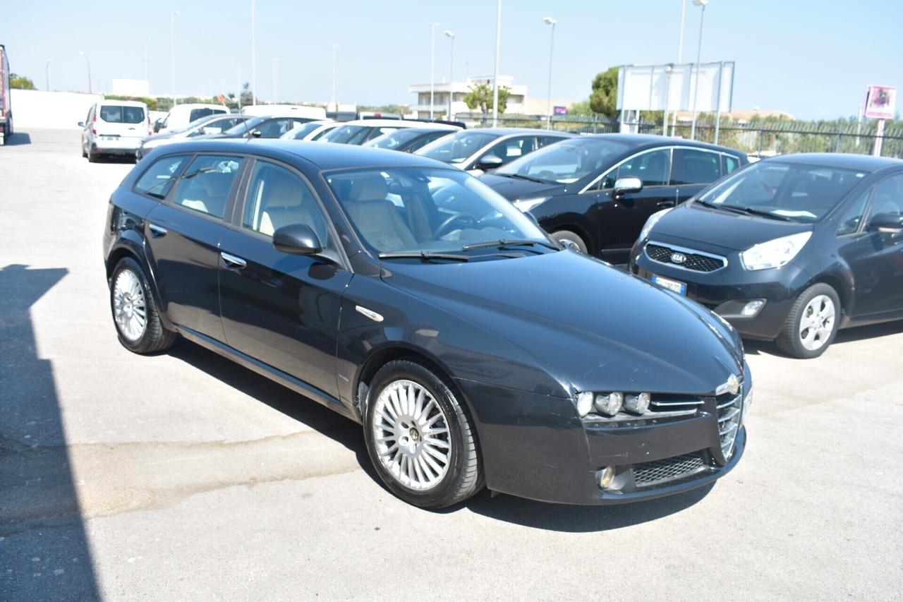 Alfa Romeo 159 1.9 JTDm Sportwagon Distinctive- 2007