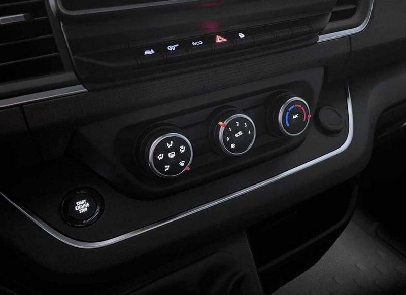 Nissan Primastar Primastar 30 2.0 dCi 150CV PL-TN Bus N-Connecta