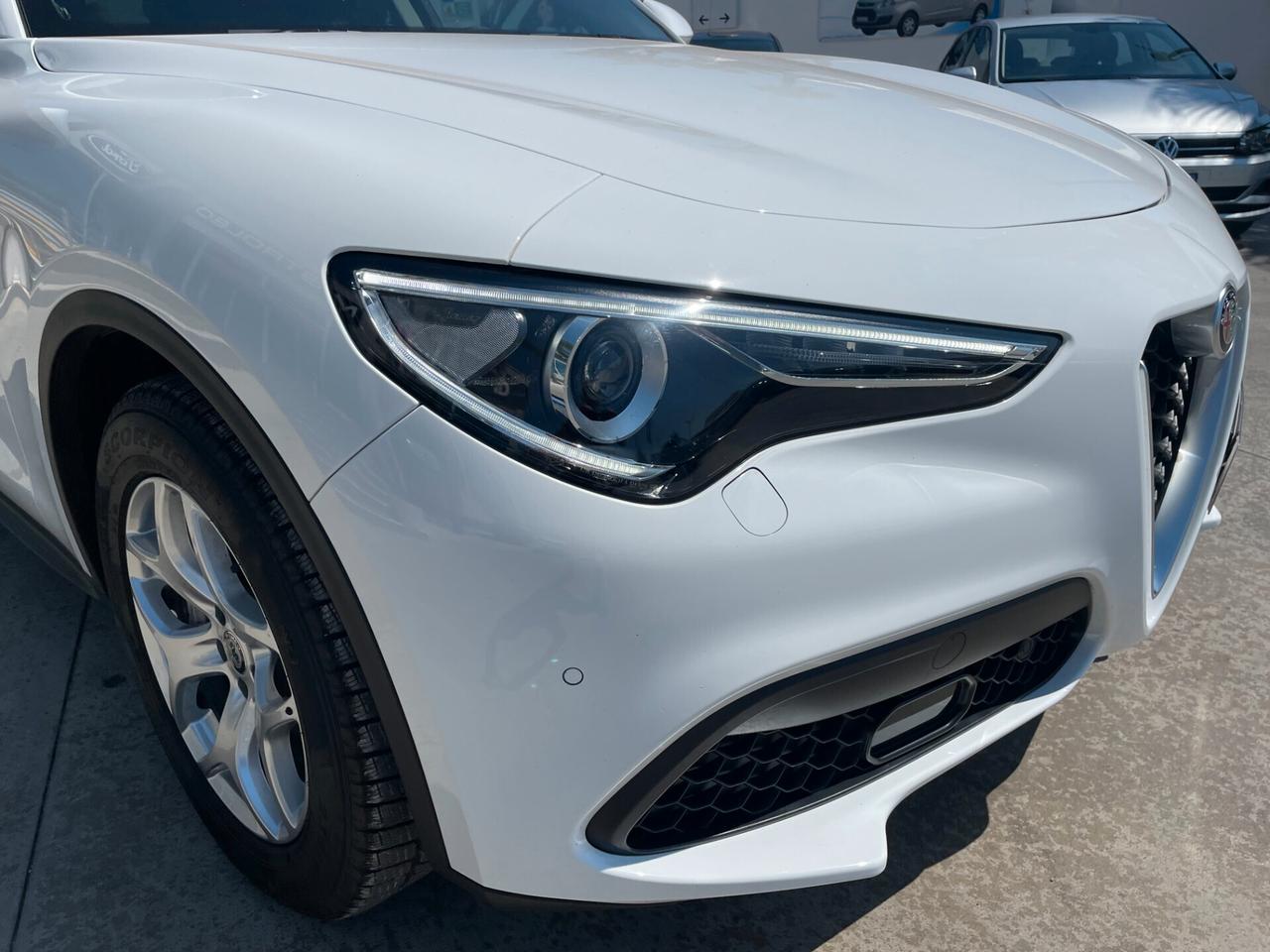Alfa Romeo Stelvio 2.2 Turbodiesel 160 CV AT8 RWD Business