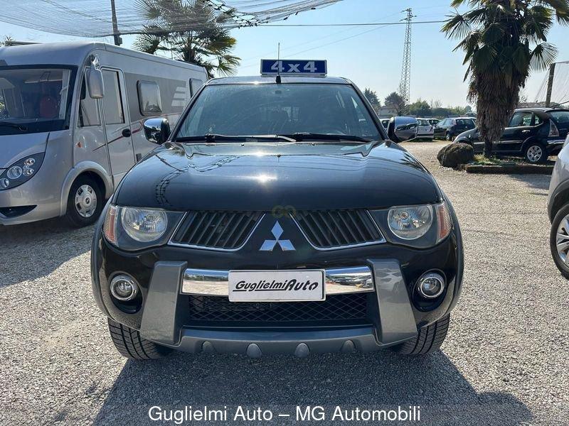 Mitsubishi L200 L200 2.5 DI-D/167CV Double Cab Warrior