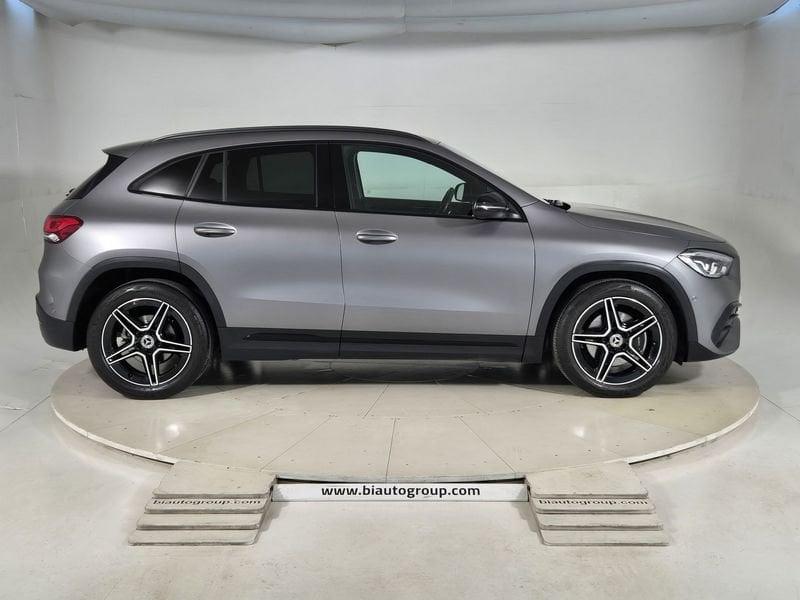 Mercedes-Benz GLA GLA-H247 2020 Benzina 180 Premium auto