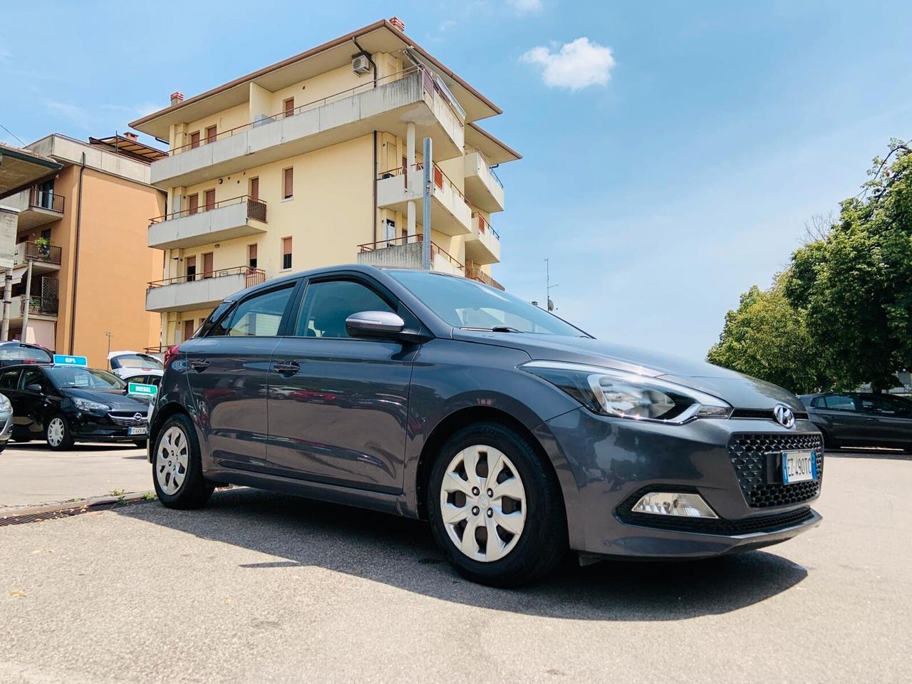 Hyundai i20 1.2 84 CV 5 porte Classic