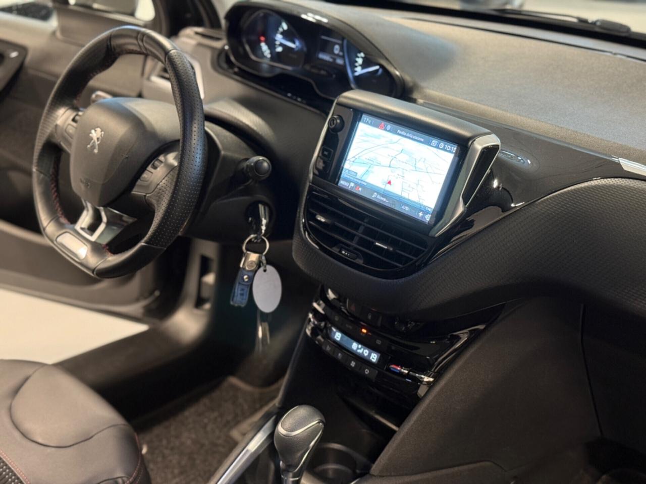 Peugeot 208 5p 1.2 GT Line 30.000KM! Sport