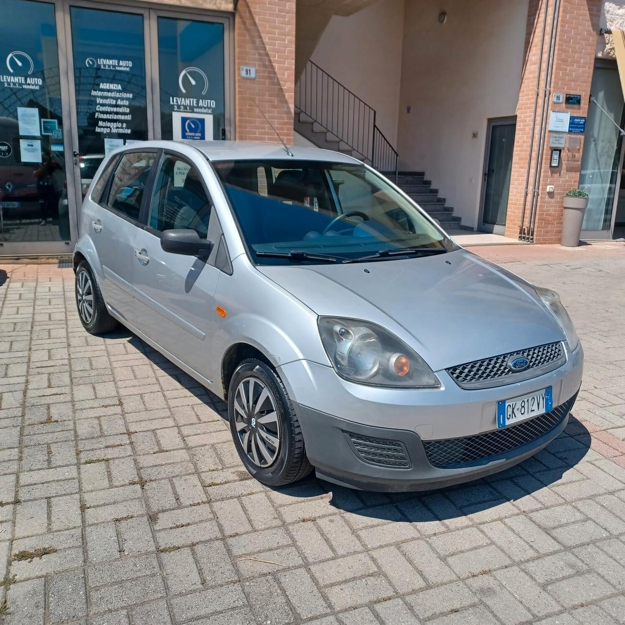 150298 KM FIESTA 1.2 CONDIZIONI ECCELLENTI NEOPATENTATI