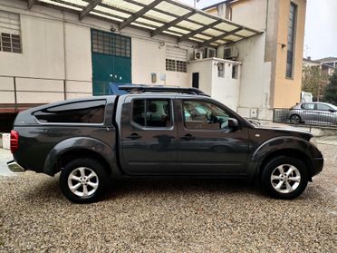 Nissan Navara 2.5 dCi 4p Double Cab LE