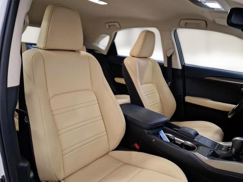 LEXUS NX 300h Hybrid Executive 4WD