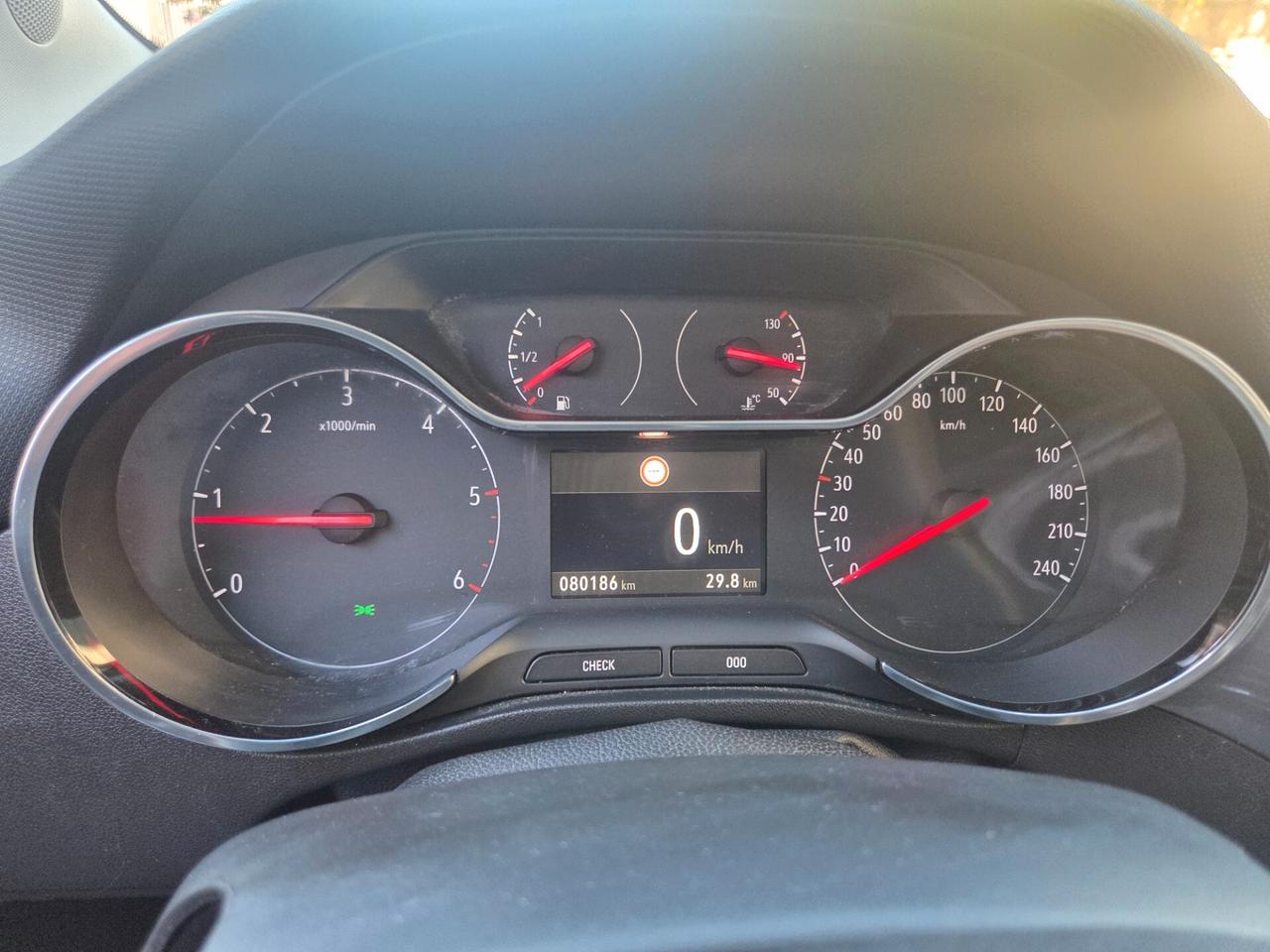 Opel Crossland X 1.5 ECOTEC D 102 CV Start&Stop Design Line