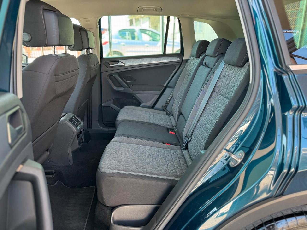 Volkswagen Tiguan 2.0 TDI 150 CV SCR DSG Elegance