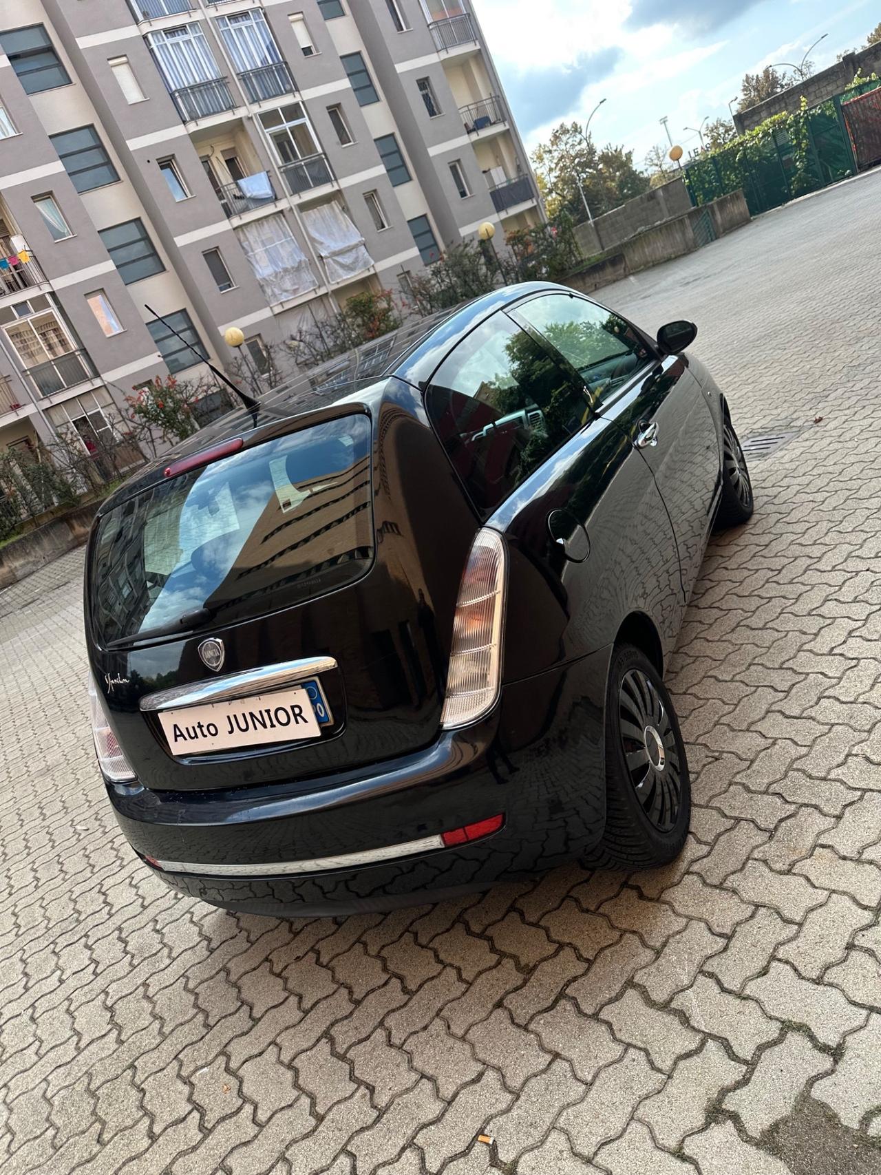 Lancia Ypsilon 1.2 Platino
