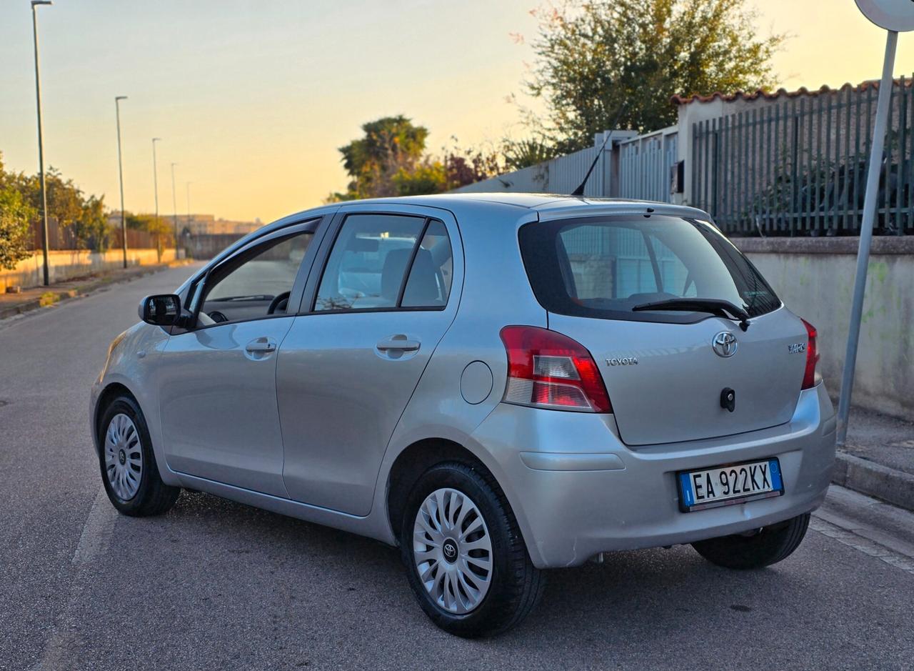 TOYOTA YARIS RESTYLING 1.4 DIESEL 2012 PERFETTA