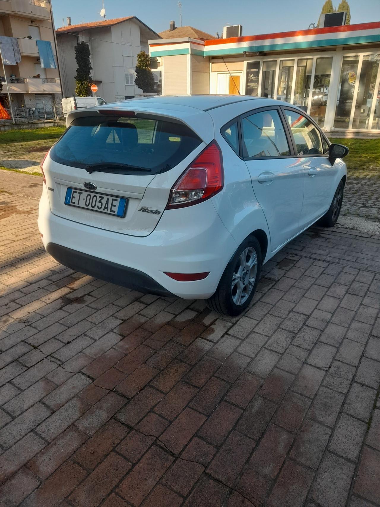 Ford Fiesta 1.5 TDCi 75CV 5 porte