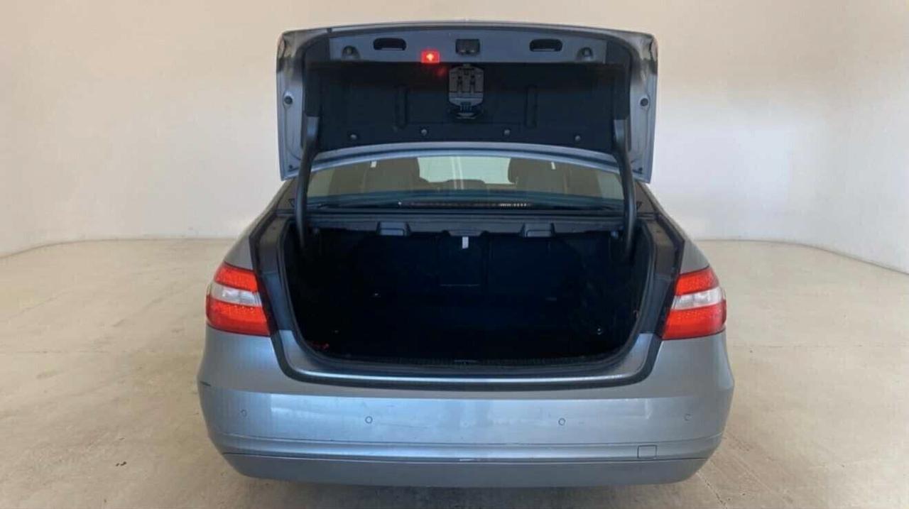 Mercedes-benz E 250 CDI BlueEFFICIENCY Avantgarde 2012