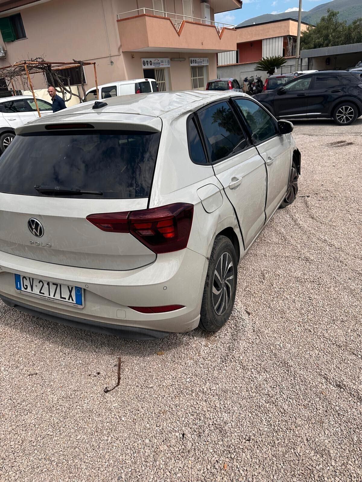 Volkswagen Polo 1.0 TSI SINISTRATA