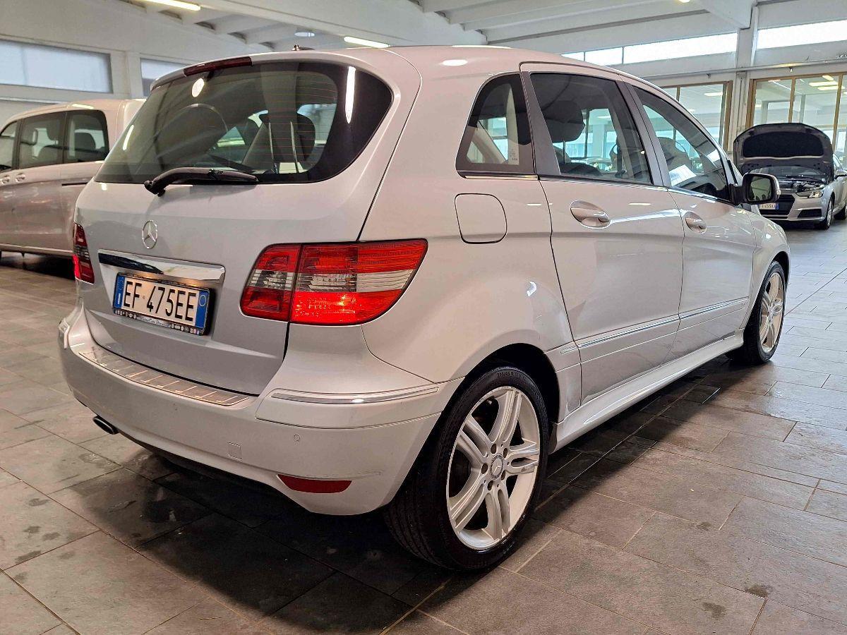 MERCEDES B 180 CDI Premium - GANCIO TRAINO - APPLE - RADIO DAB - X NEO-PATENT