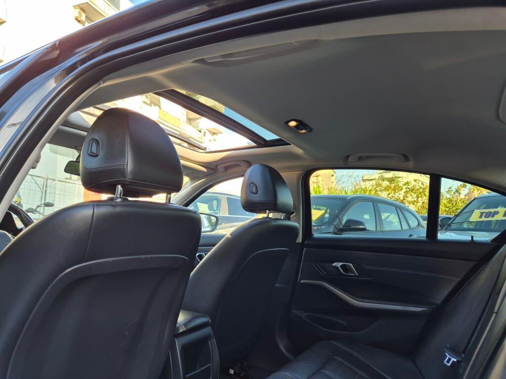 Bmw 320D 190CV BERLINA LED TETTO APRIBILE