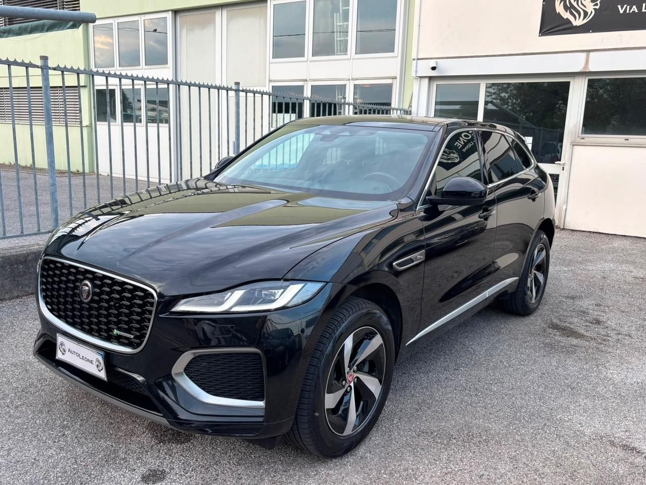 Jaguar F-Pace 2.0 D 204 CV AWD aut. R-Dynamic SE