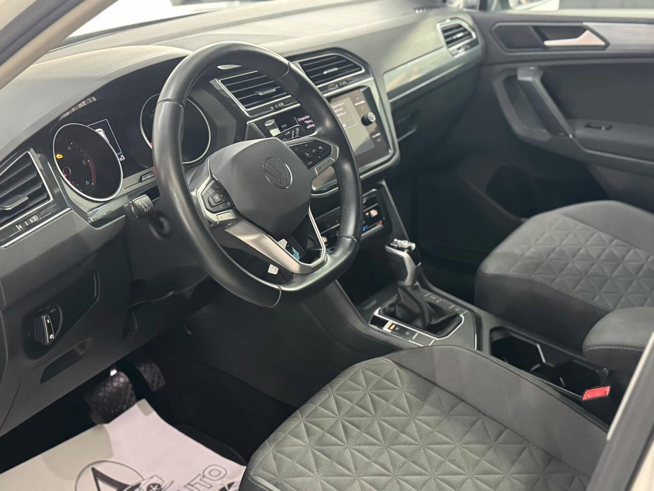 Volkswagen Tiguan 2.0 TDI 150 CV SCR DSG Elegance IVA ESPOSTA