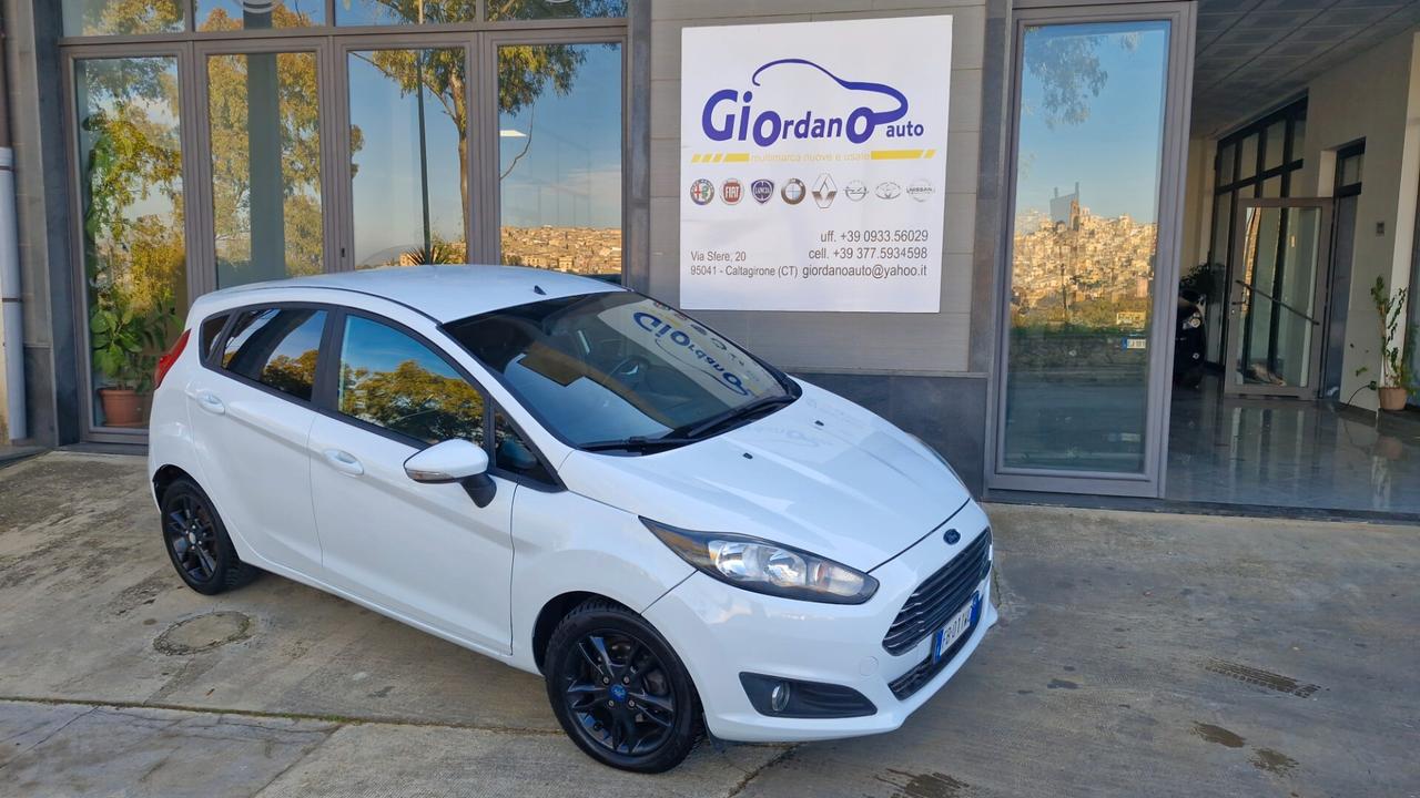 Ford Fiesta 1.5 TDCi 95CV 5 porte Black& White Edition