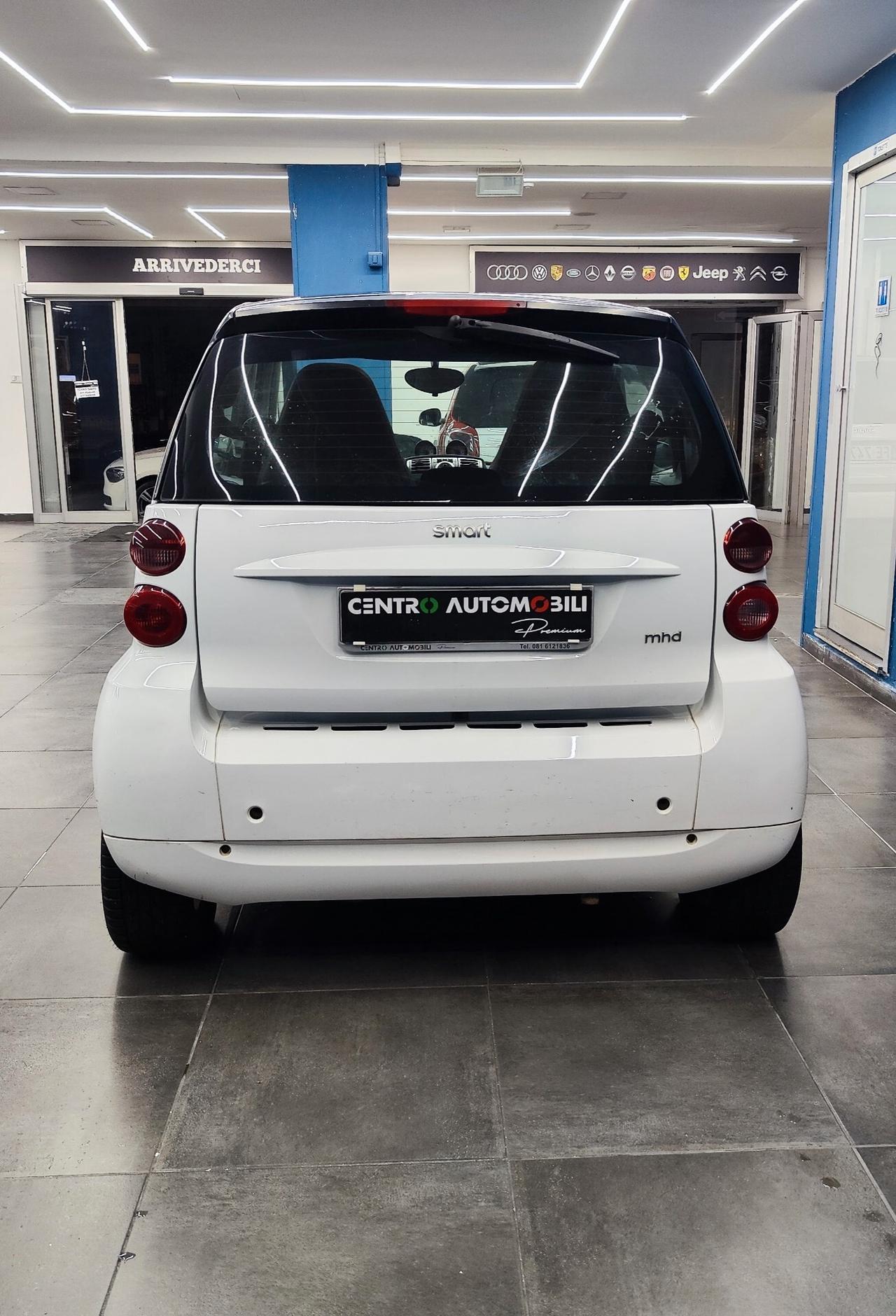 Smart fortwo 1,0 70CV MHD coupé passion