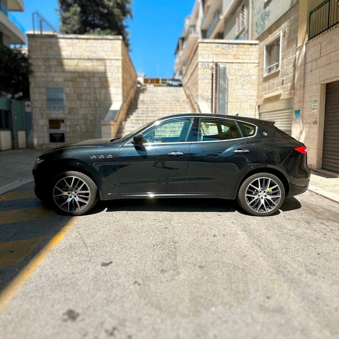 Maserati Levante 3.0 V6 **CERTIFICATA**