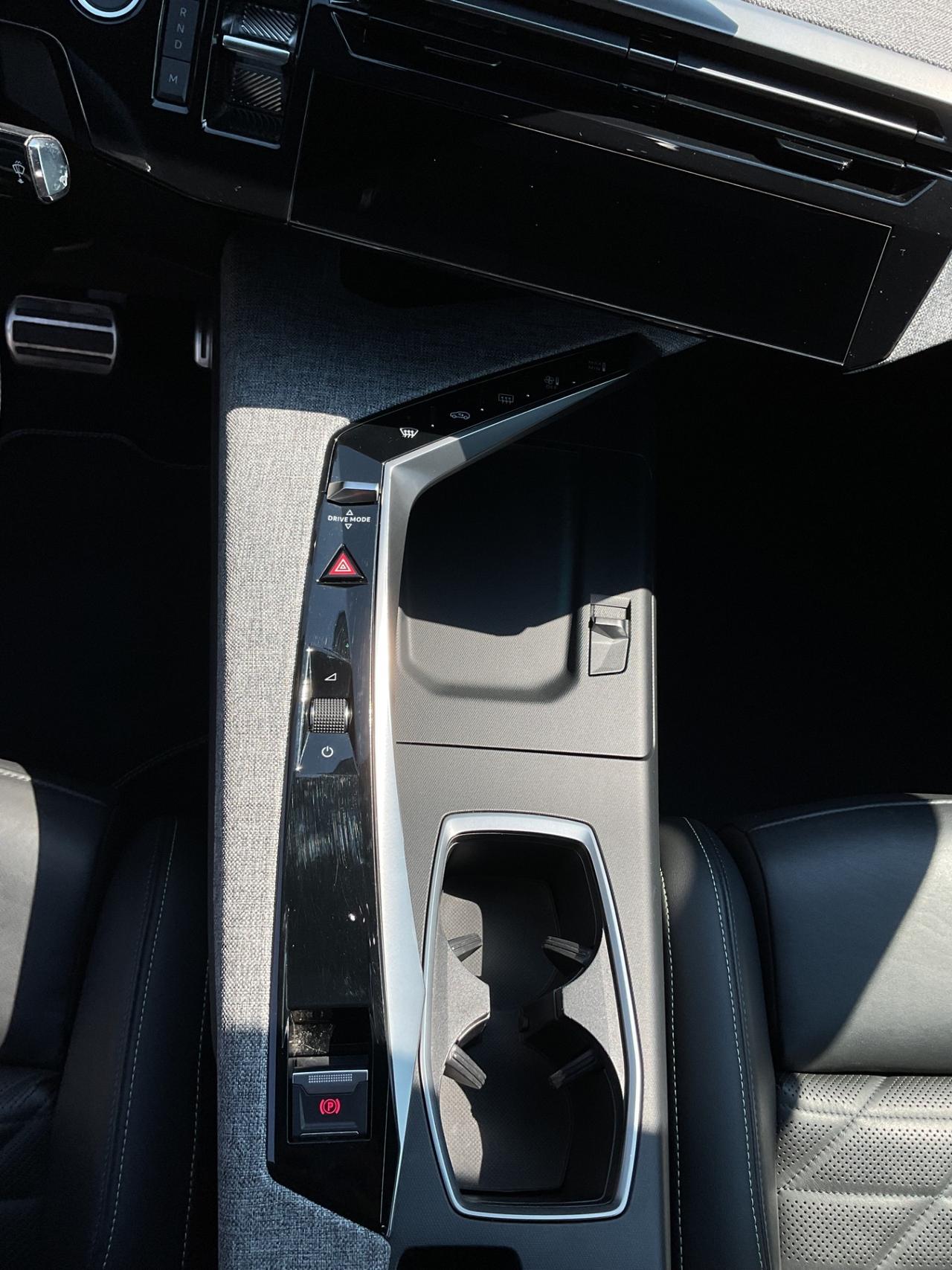 Peugeot 3008 Hybrid 136 e-DCS6 GT