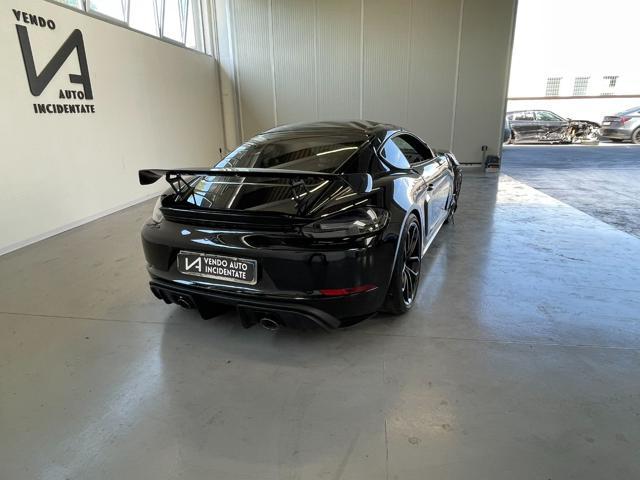 PORSCHE 718 CAYMAN 4.0 GT4