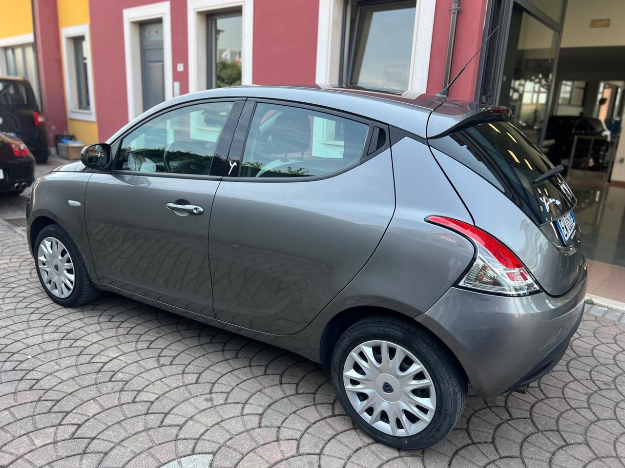 Lancia Ypsilon 1.2 GPL - Garanzia 12 Mesi