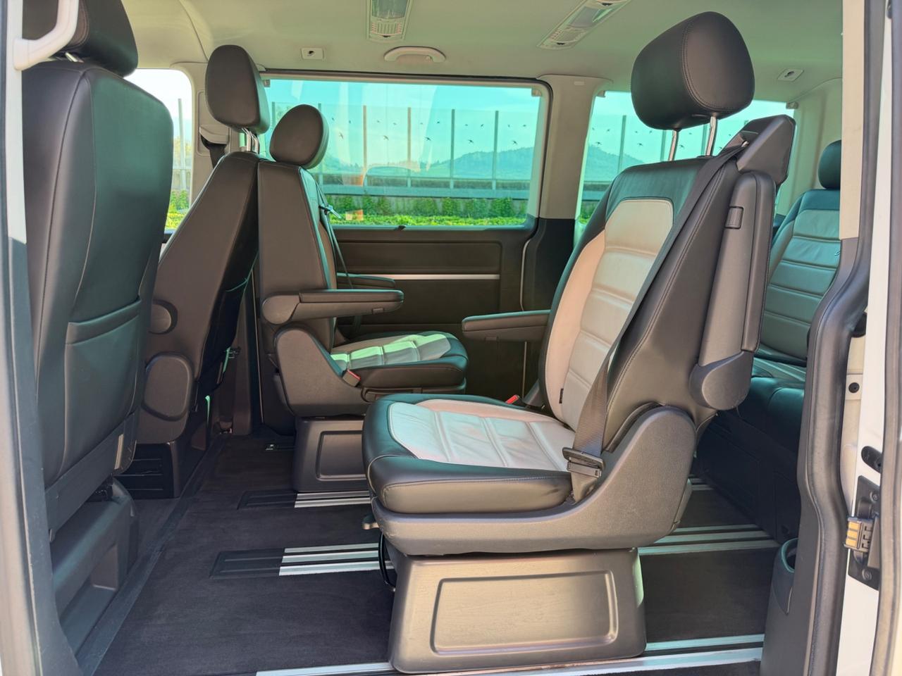 Volkswagen Multivan T6 4x4 BULLI - FULL