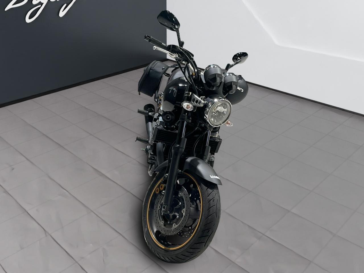 Yamaha XJR 1300