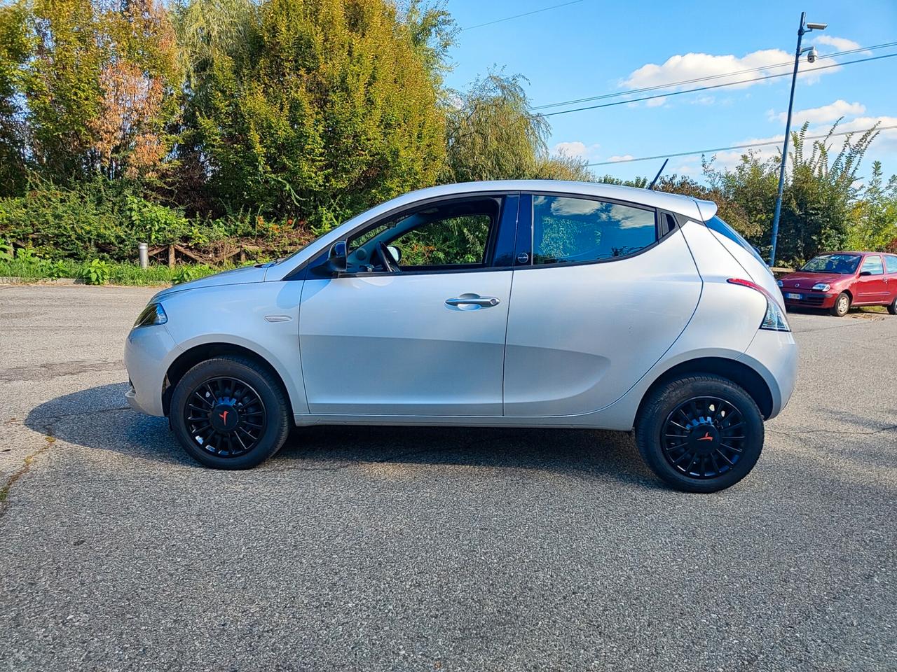 Lancia Ypsilon benzina metano