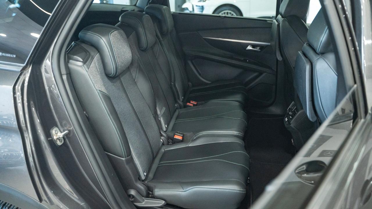 Peugeot 5008 1.5 BLUEHDI ALLURE PACK EAT8 7 POSTI S&S 131CV AUTO VIRUTAL FULL OPTIONAL