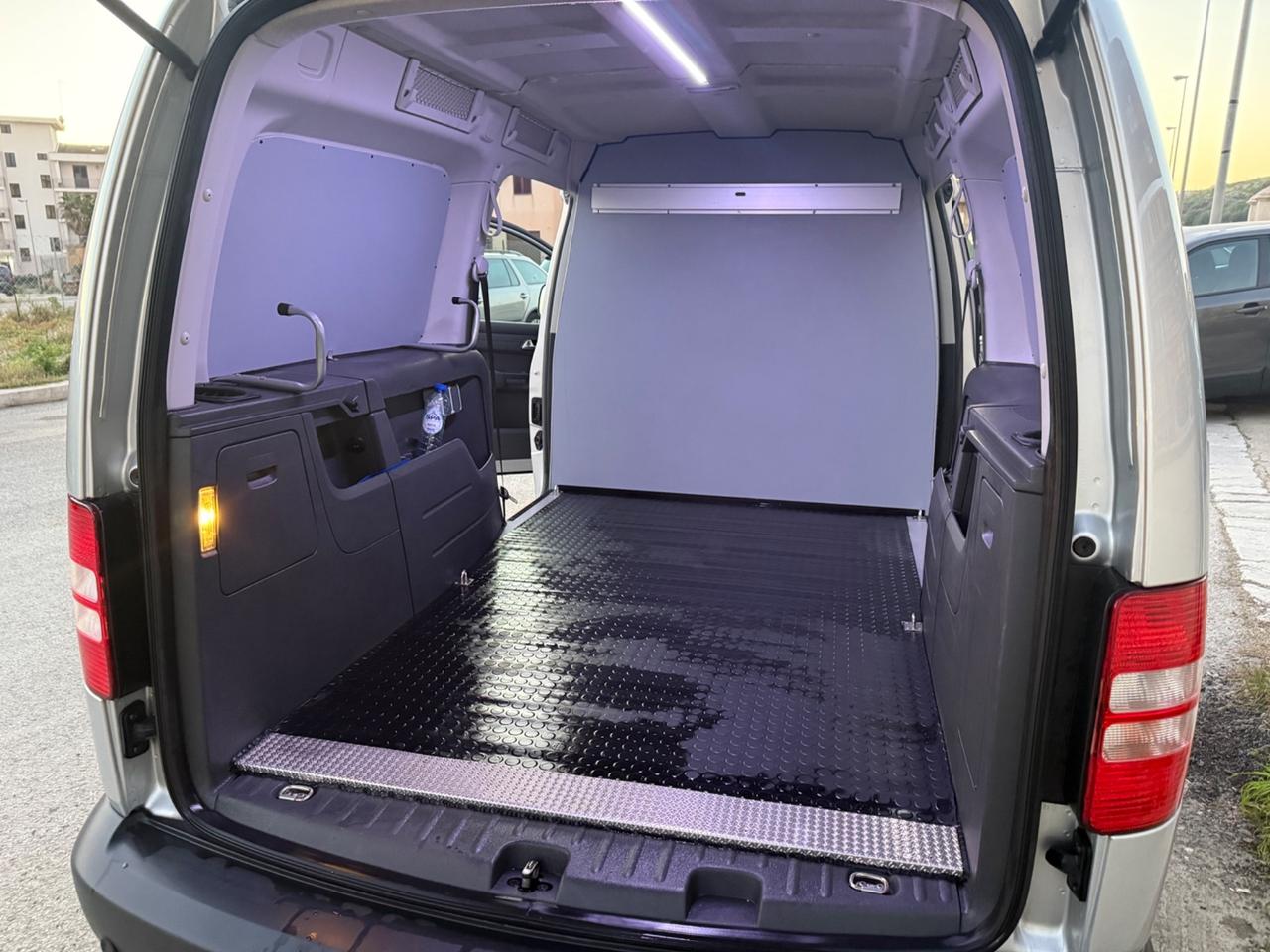 Volkswagen Caddy 1.6 TDI 102 CV 5p.Comfortline Maxi